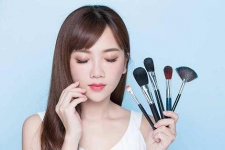 化妆学校老师总结化妆必备常识