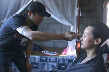 影视化妆和普通化妆相比有什么不一样