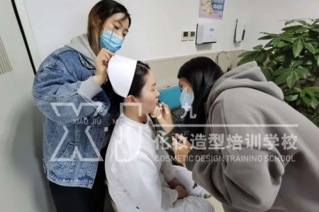 化妆学校怎么选才好