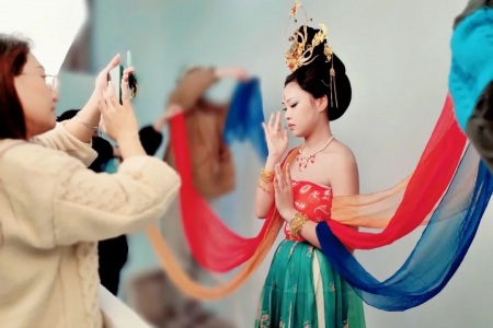 2023年学化妆怎么样
