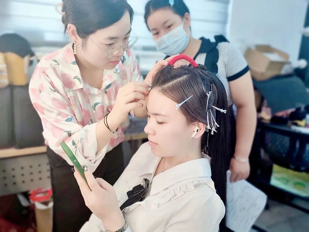 郑州化妆学校