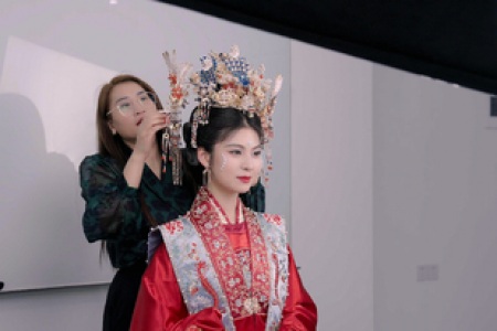 郑州职业化妆师培训：从新手到职业的适配学习路径